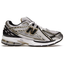 New Balance 1906