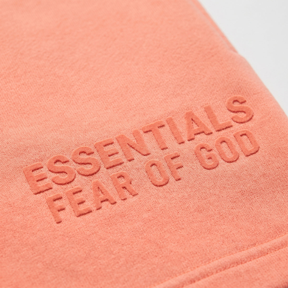 šortky Fear of God Essentials Shorts (FW22) Coral ADONIO