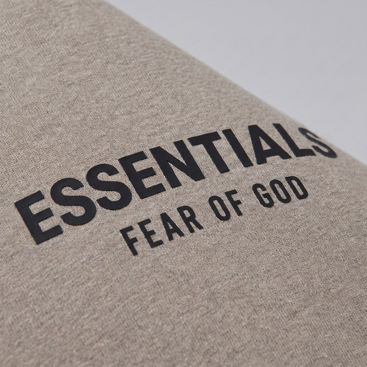 tričko Fear of God Essentials S24 T-Shirt Heather Grey ADONIO