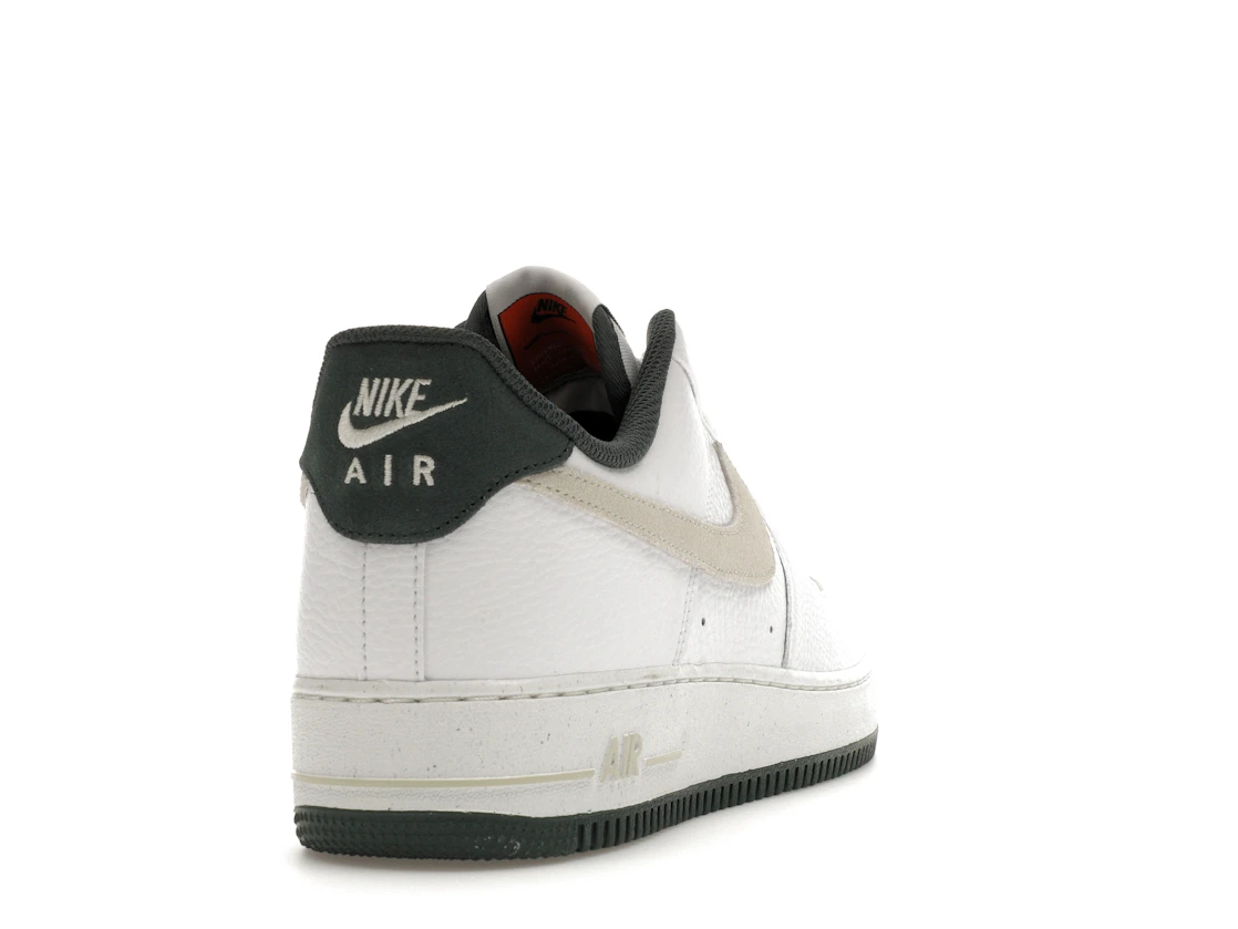 Nike Air Force 1 Low '07 LV8 Vintage Green