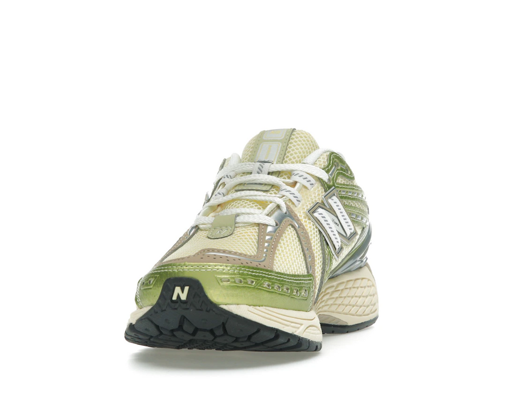 New Balance 1906R Yellow Parchment