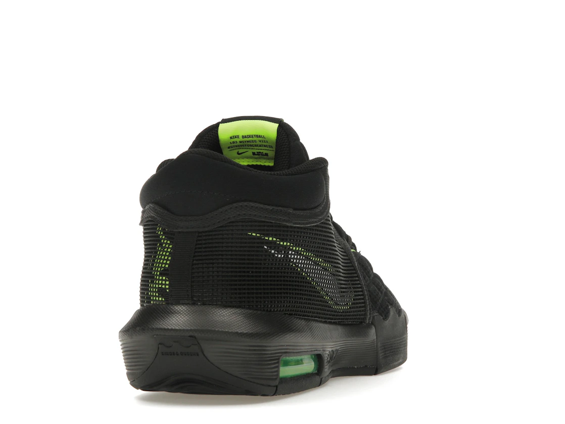 Nike LeBron Witness 8 Black Volt