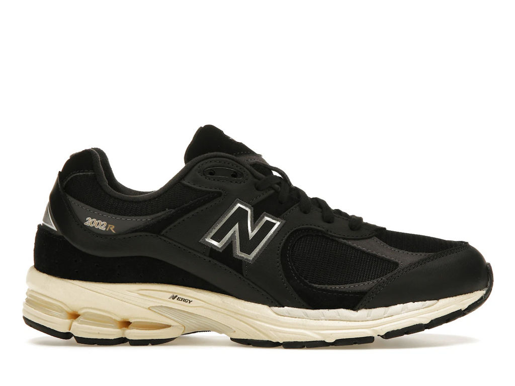 New Balance 2002R Black Vintage