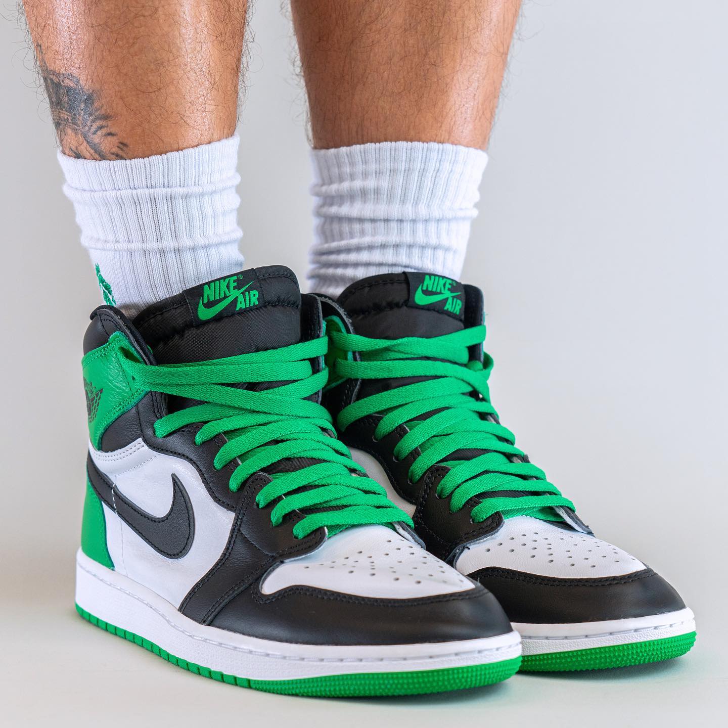Air Jordan 1 Retro High OG Lucky Green