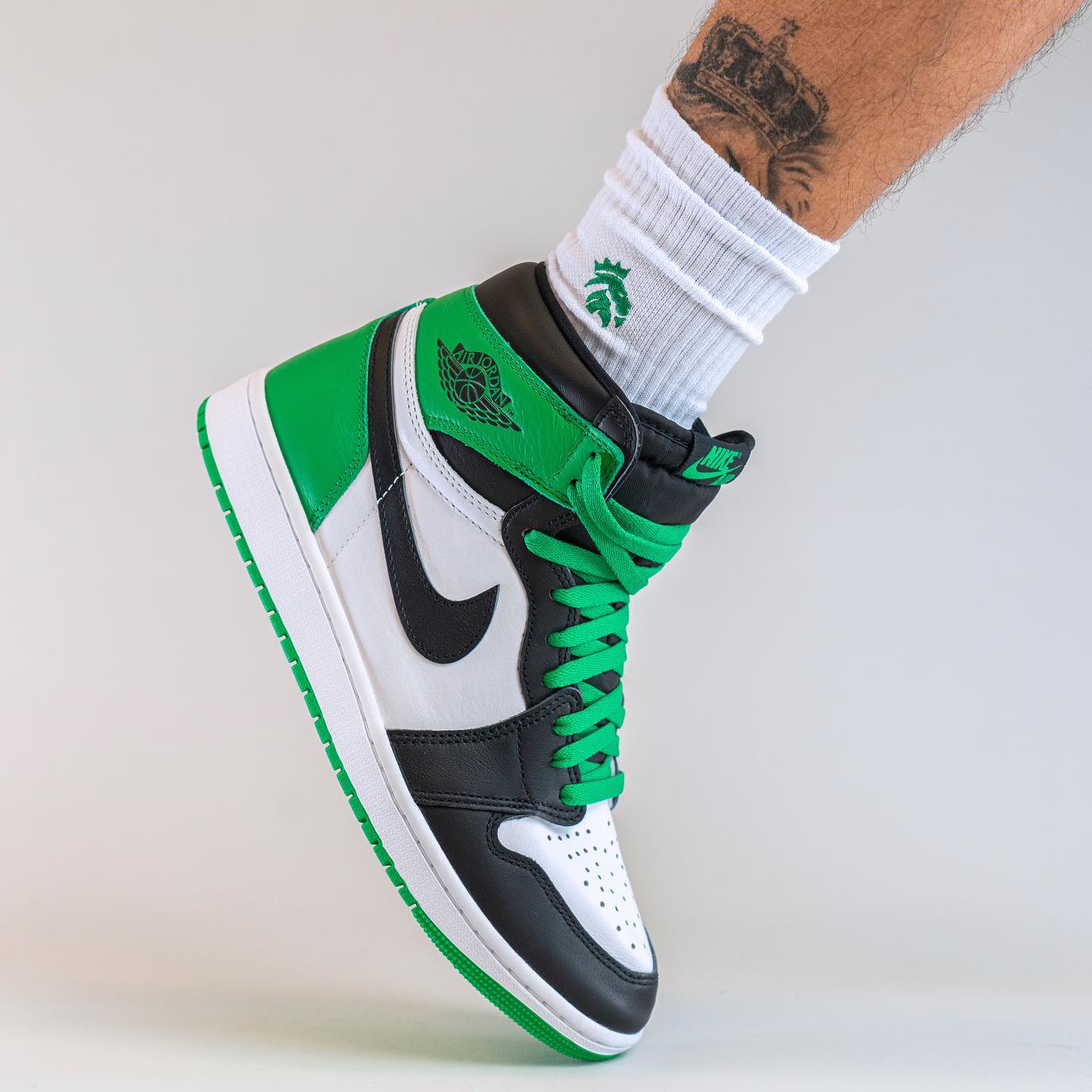 Air Jordan 1 Retro High OG Lucky Green
