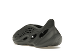 tenisky a boty adidas Yeezy Foam RNNR Carbon IG5349 ADONIO