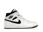 Air Jordan 1 Mid Reverse Panda