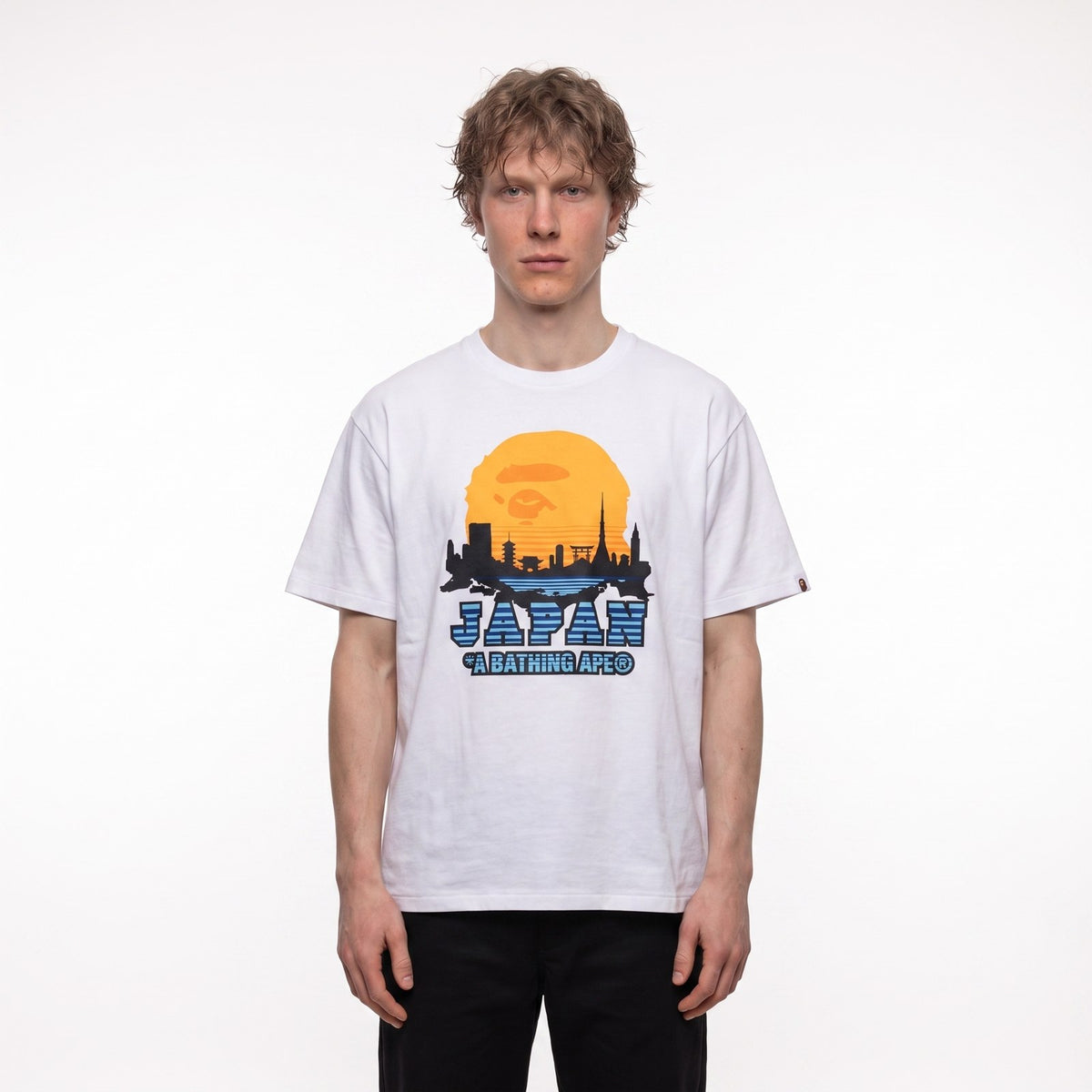tričko BAPE Japan Silhoutte T-Shirt White 1J22-110-077 ADONIO