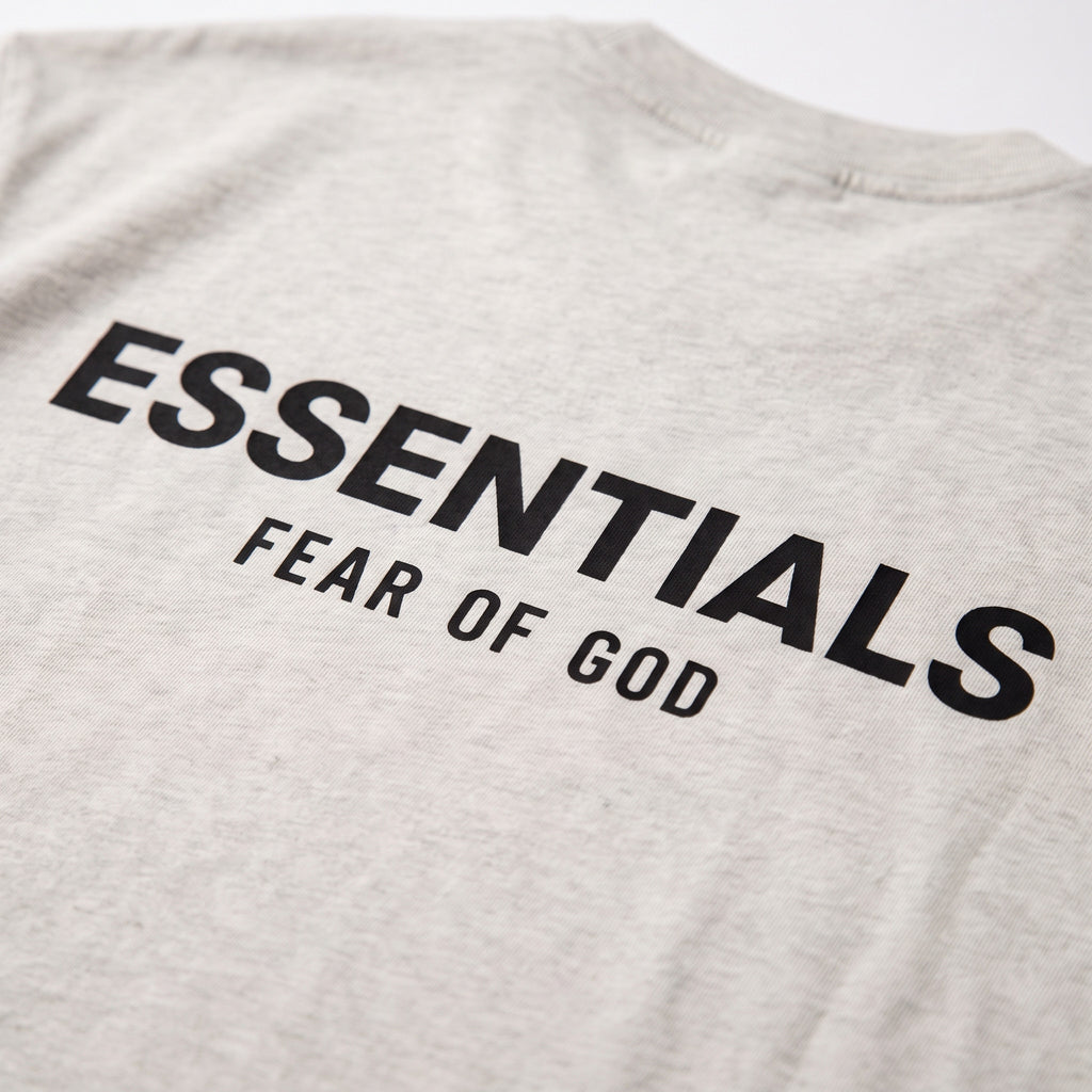 tričko Fear of God Essentials S22 T-shirt Light Oatmeal ADONIO