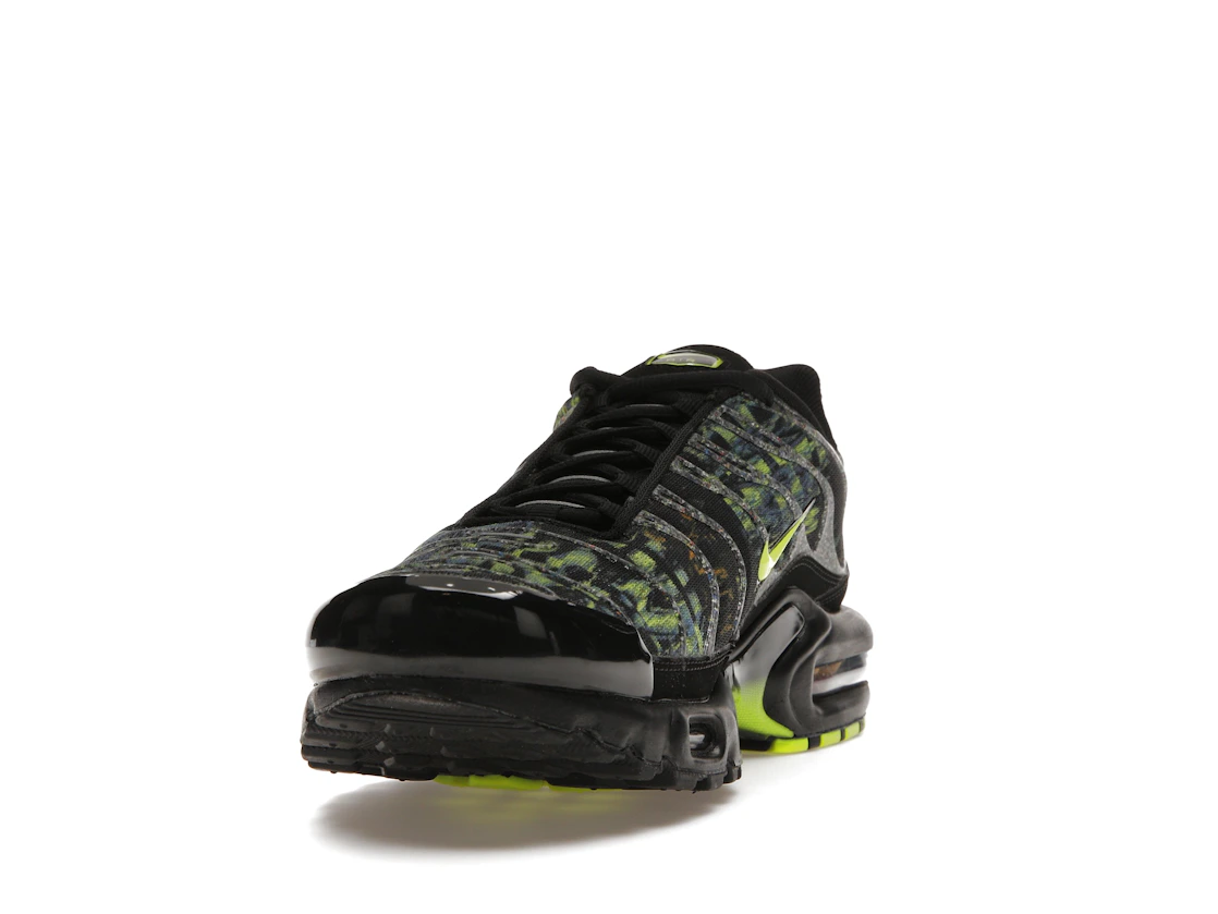 Nike Air Max Plus Sustainable Black Volt