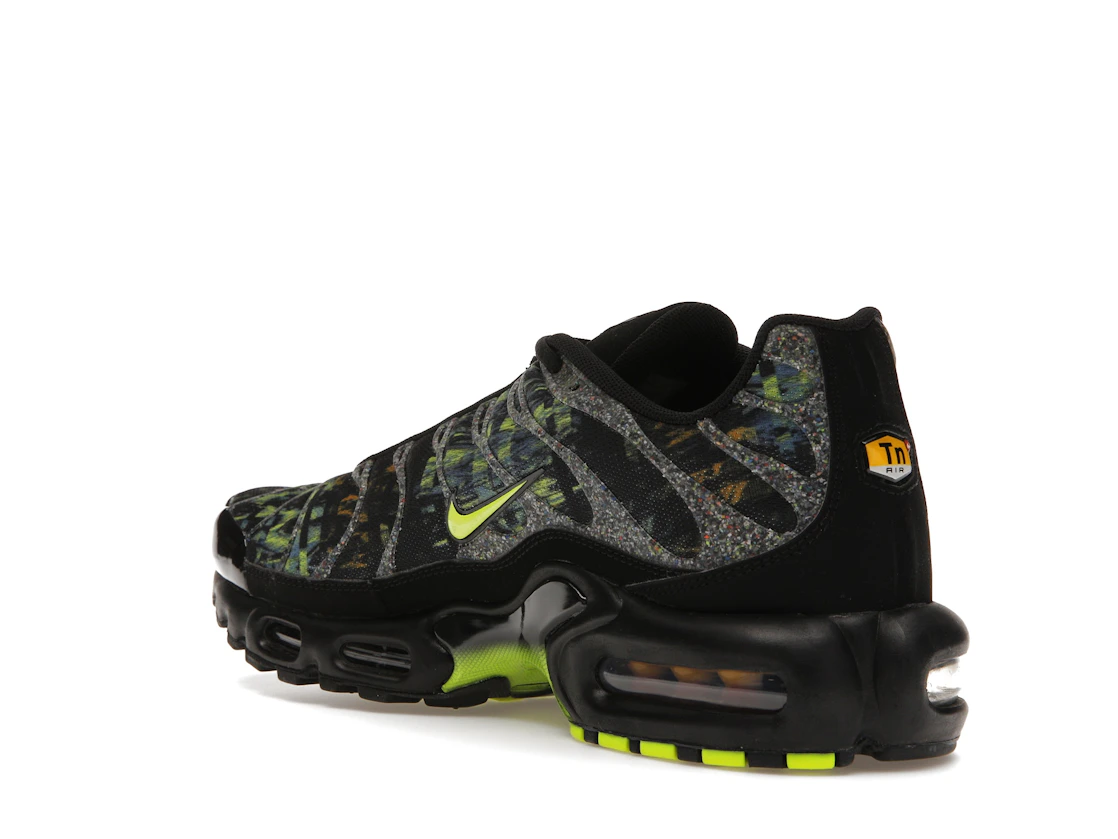 Nike Air Max Plus Sustainable Black Volt