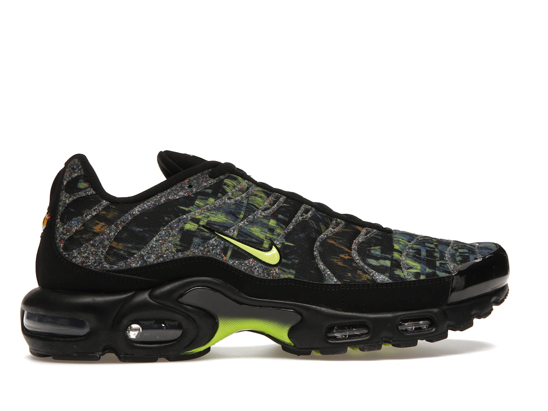Nike Air Max Plus Sustainable Black Volt