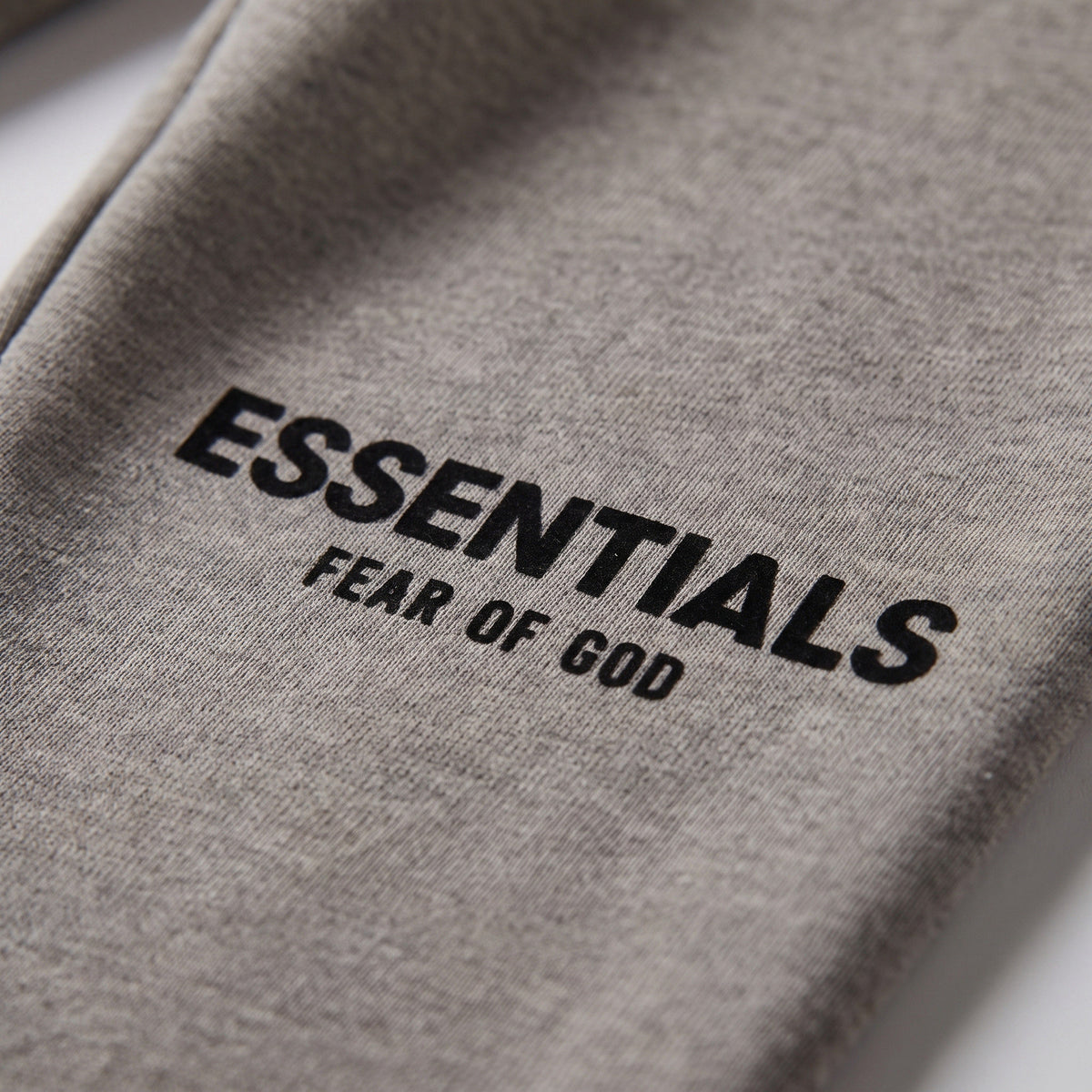 tepláky Fear of God Essentials S22 Sweatpants Dark Oatmeal 130BT212033F ADONIO