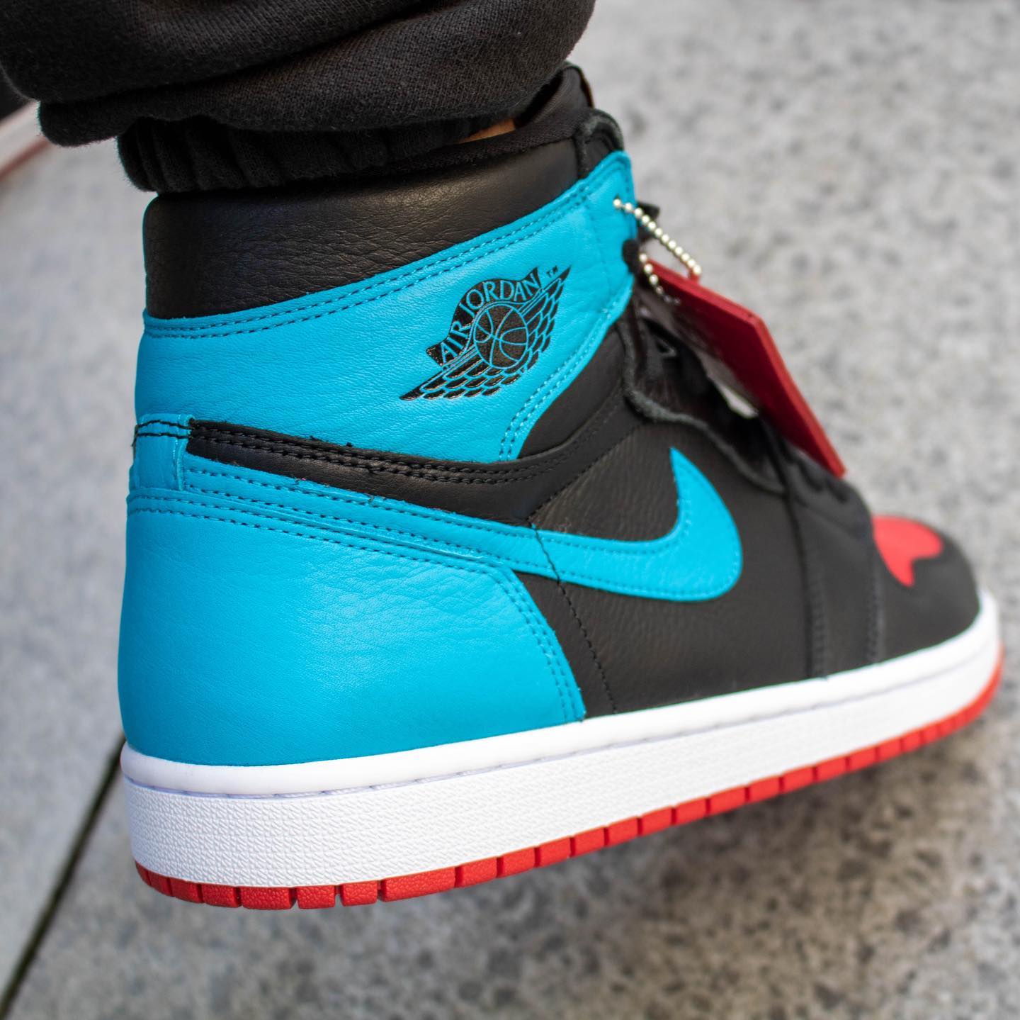 Jordan 1 Retro High NC to Chi (W)
