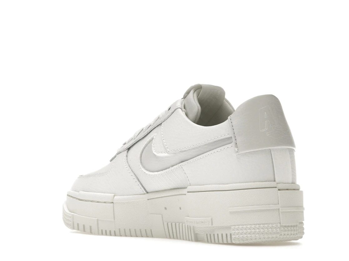 Nike Air Force 1 Low Pixel Summit White (W)