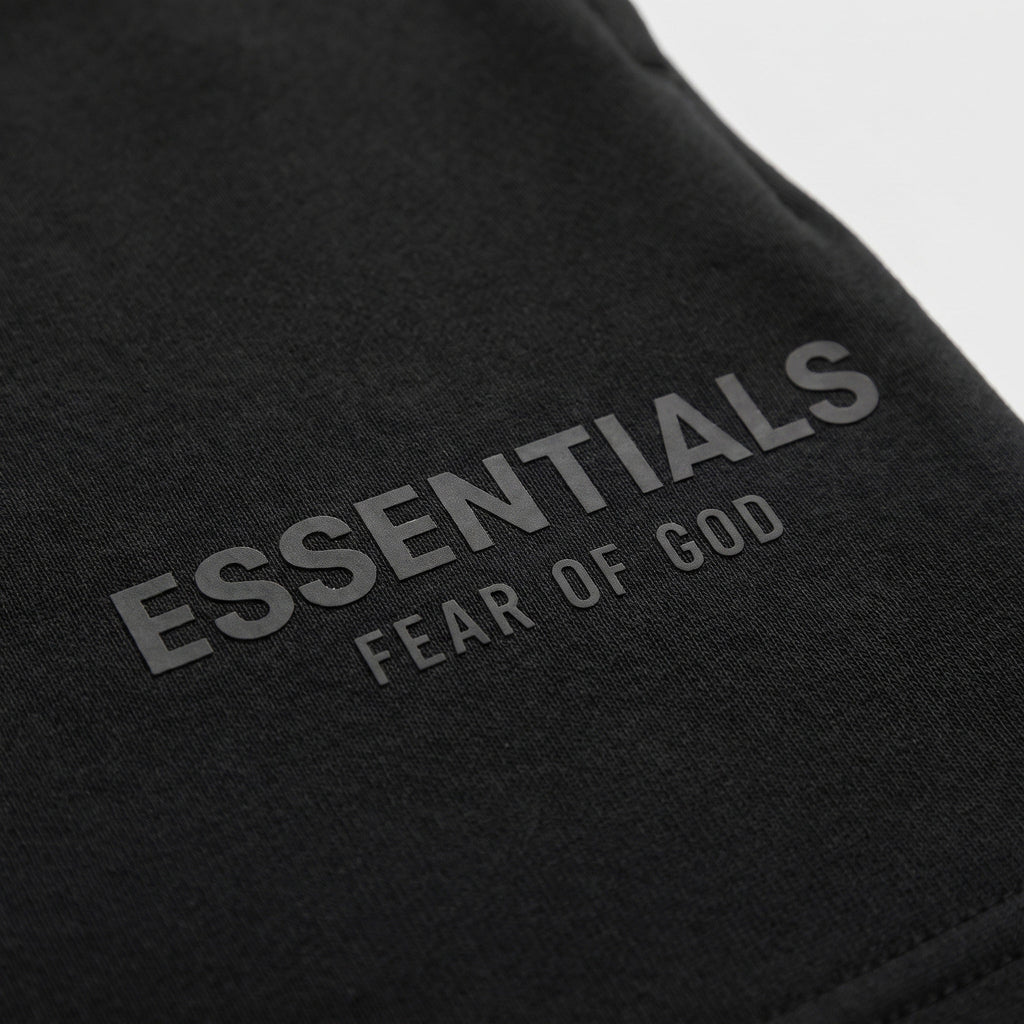 šortky Fear of God Essentials S25 Shorts Glossy Jet Black 160SP252000F ADONIO