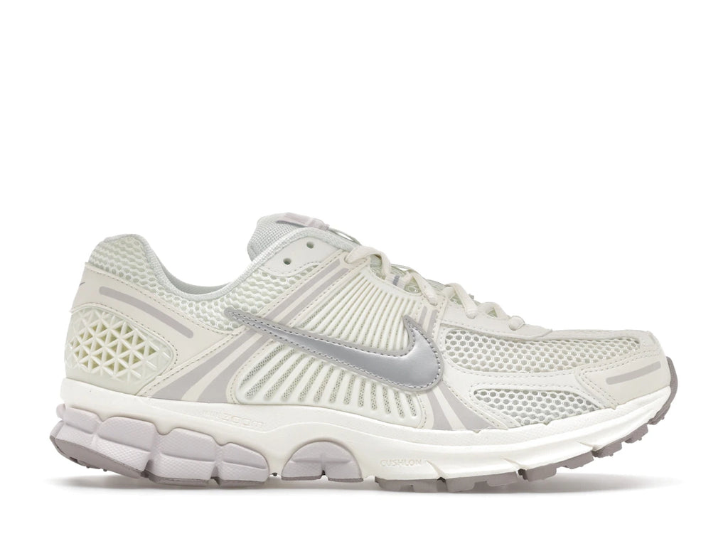 tenisky a boty Nike Zoom Vomero 5 Sail Vast Grey Metallic Silver FB9149-103 ADONIO