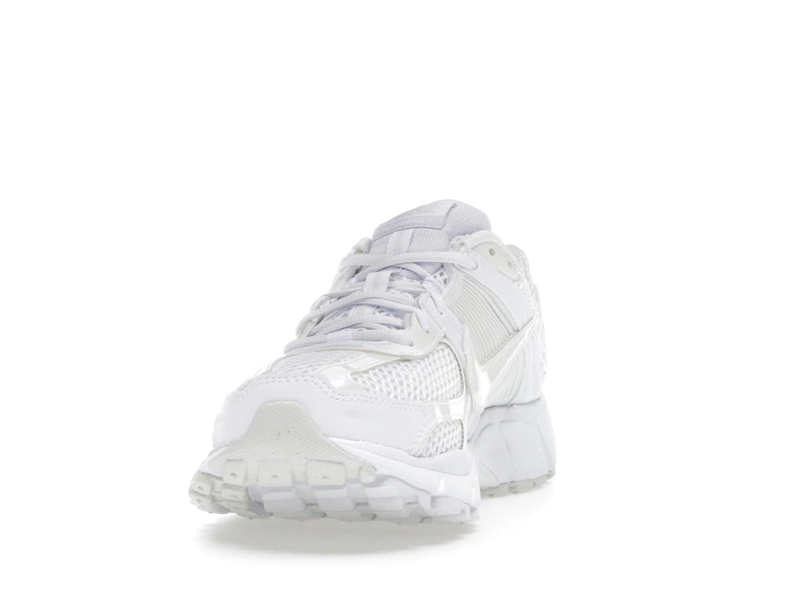tenisky a boty Nike Zoom Vomero 5 Triple White (W) IB4397-100 ADONIO
