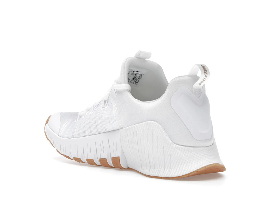 tenisky a boty Nike Free Metcon 6 White Gum Light Brown Hemp FJ7127-105 ADONIO