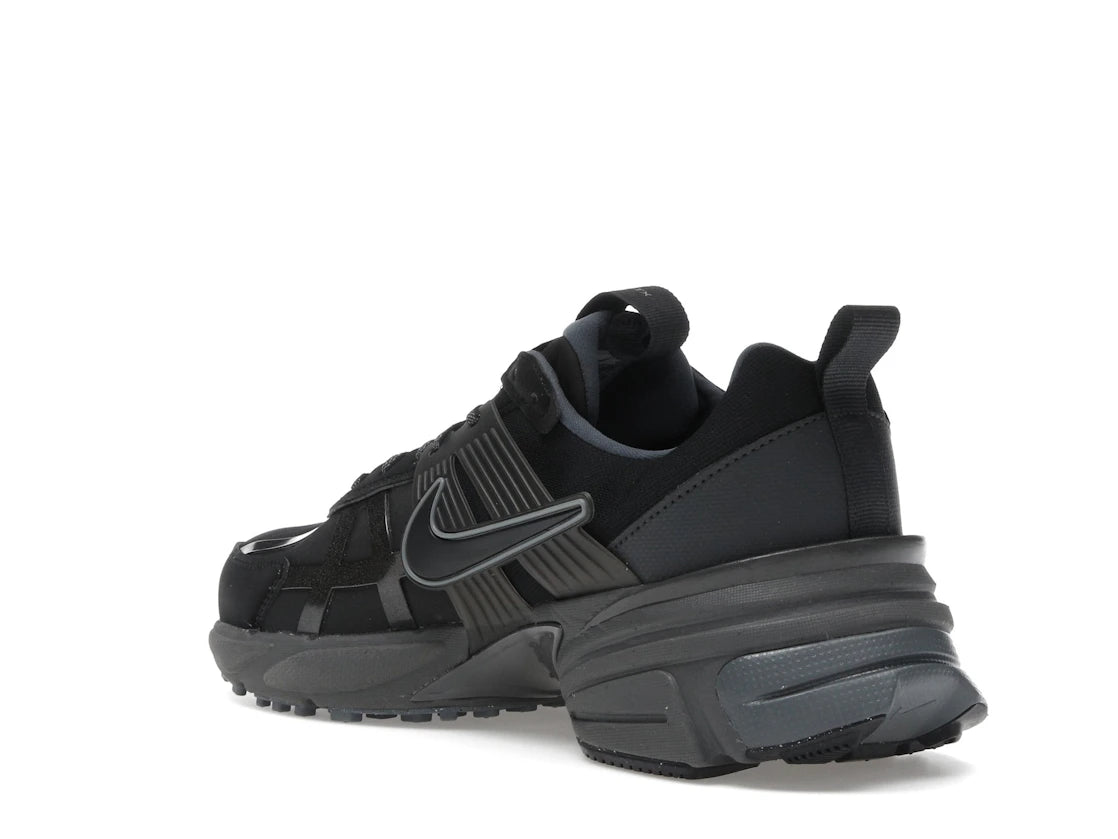 tenisky a boty Nike V2K Run Gore-Tex Black Iron Grey FZ2622-001 ADONIO